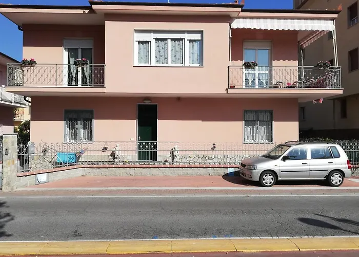 Mila E Nan Borghetto Santo Spirito